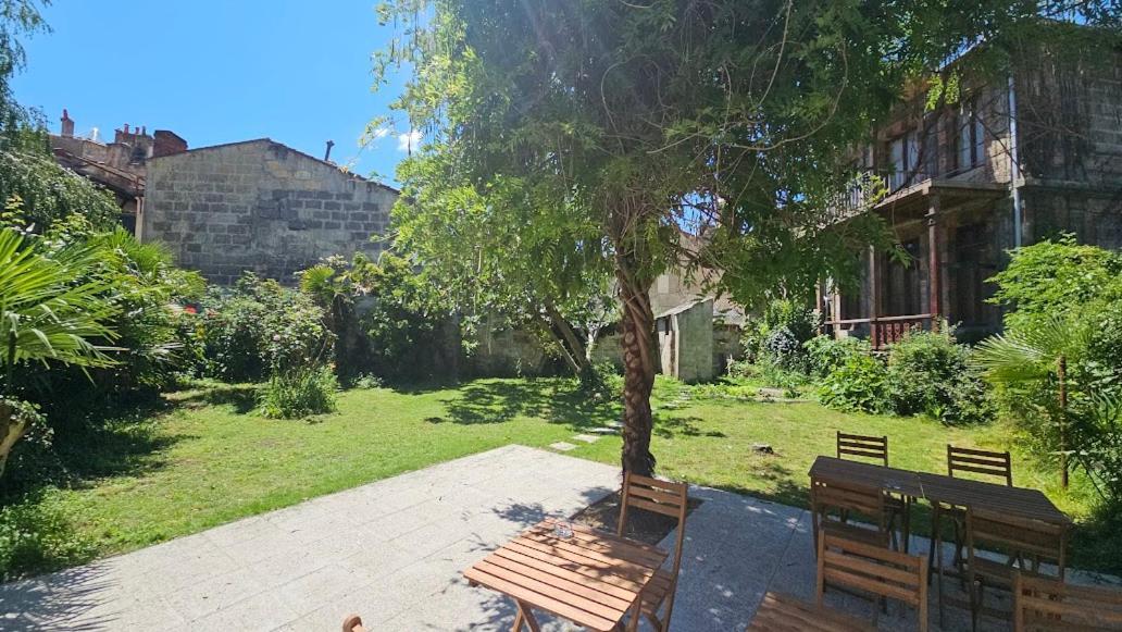 Le Jardin Cafe Bed & Breakfast Bordeaux Bagian luar foto