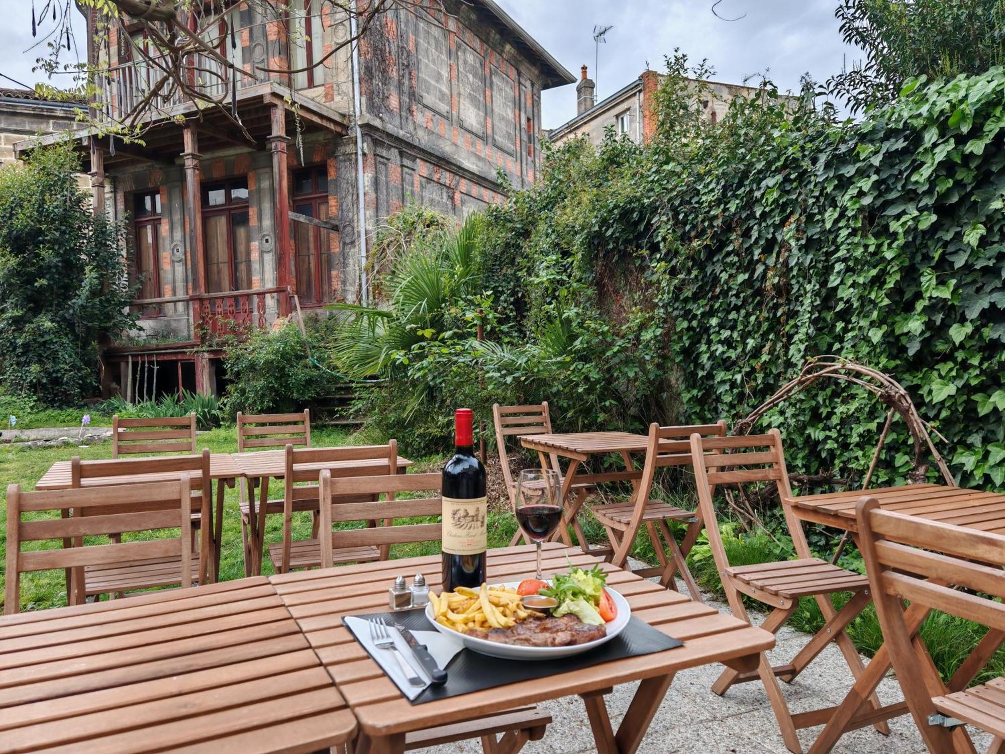 Le Jardin Cafe Bed & Breakfast Bordeaux Bagian luar foto